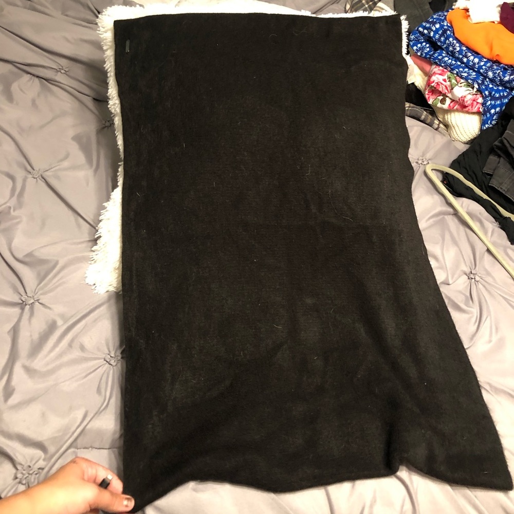 black calvin clien infinity loop scarf